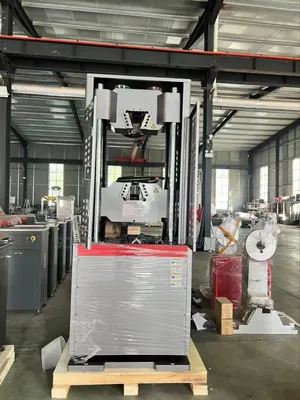 Universal Testing Machine 1000kn