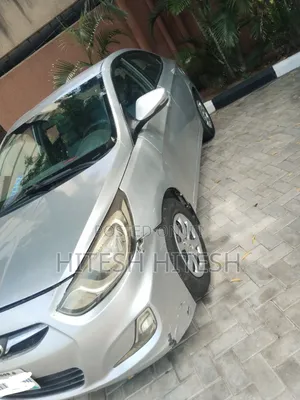Hyundai Accent 2012 Silver