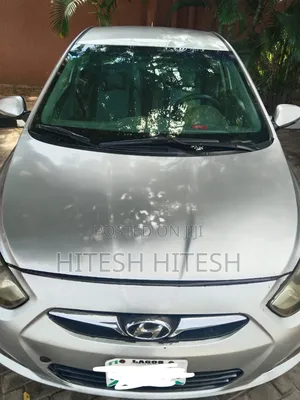 Hyundai Accent 2012 Silver