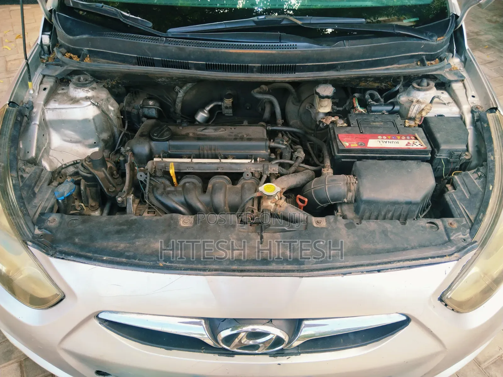 Hyundai Accent 2012 Silver