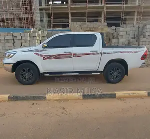 Toyota Hilux 2020 White