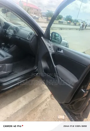 Volkswagen Tiguan 2013 Black