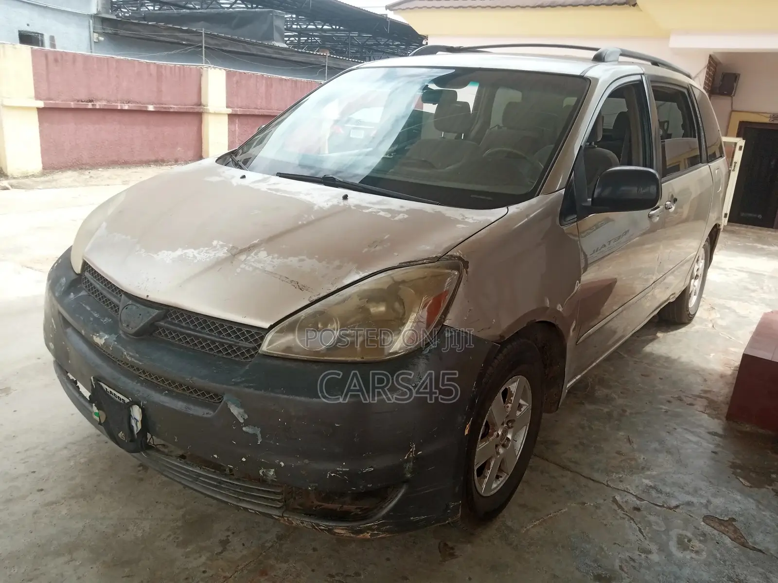 Toyota Sienna 2004 Gold