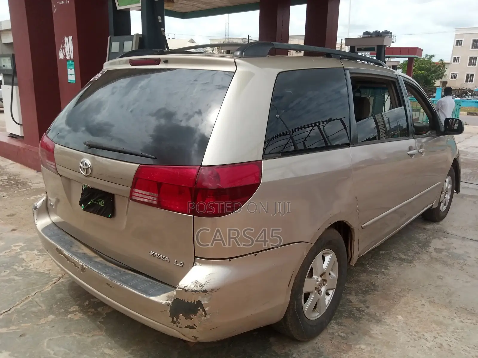 Toyota Sienna 2004 Gold