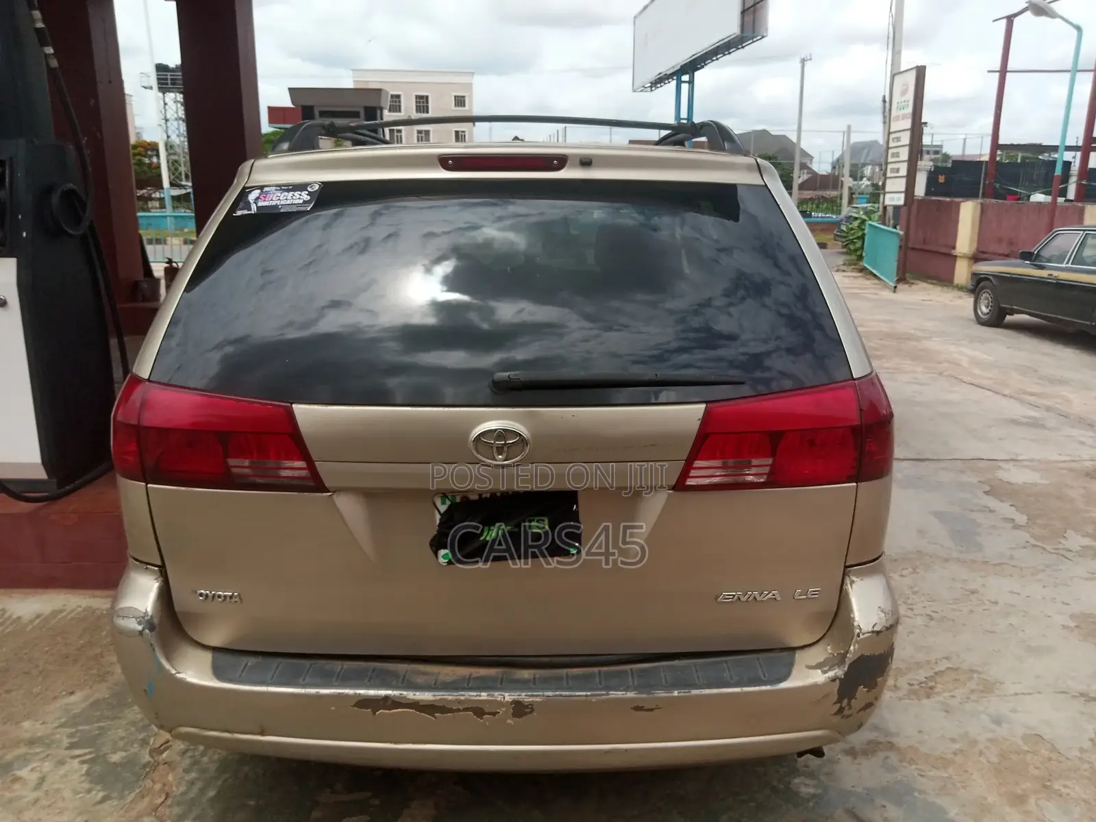 Toyota Sienna 2004 Gold