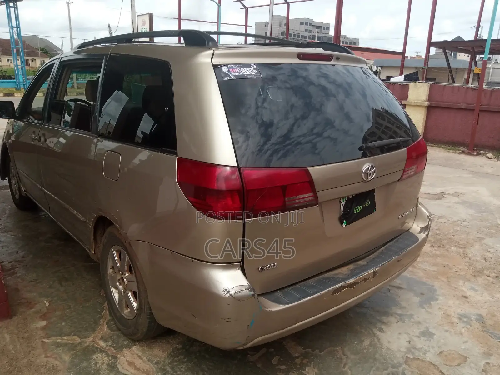 Toyota Sienna 2004 Gold