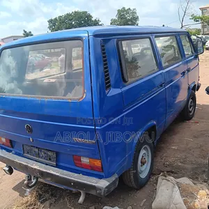 Volkswagen Transporter 2000 Blue