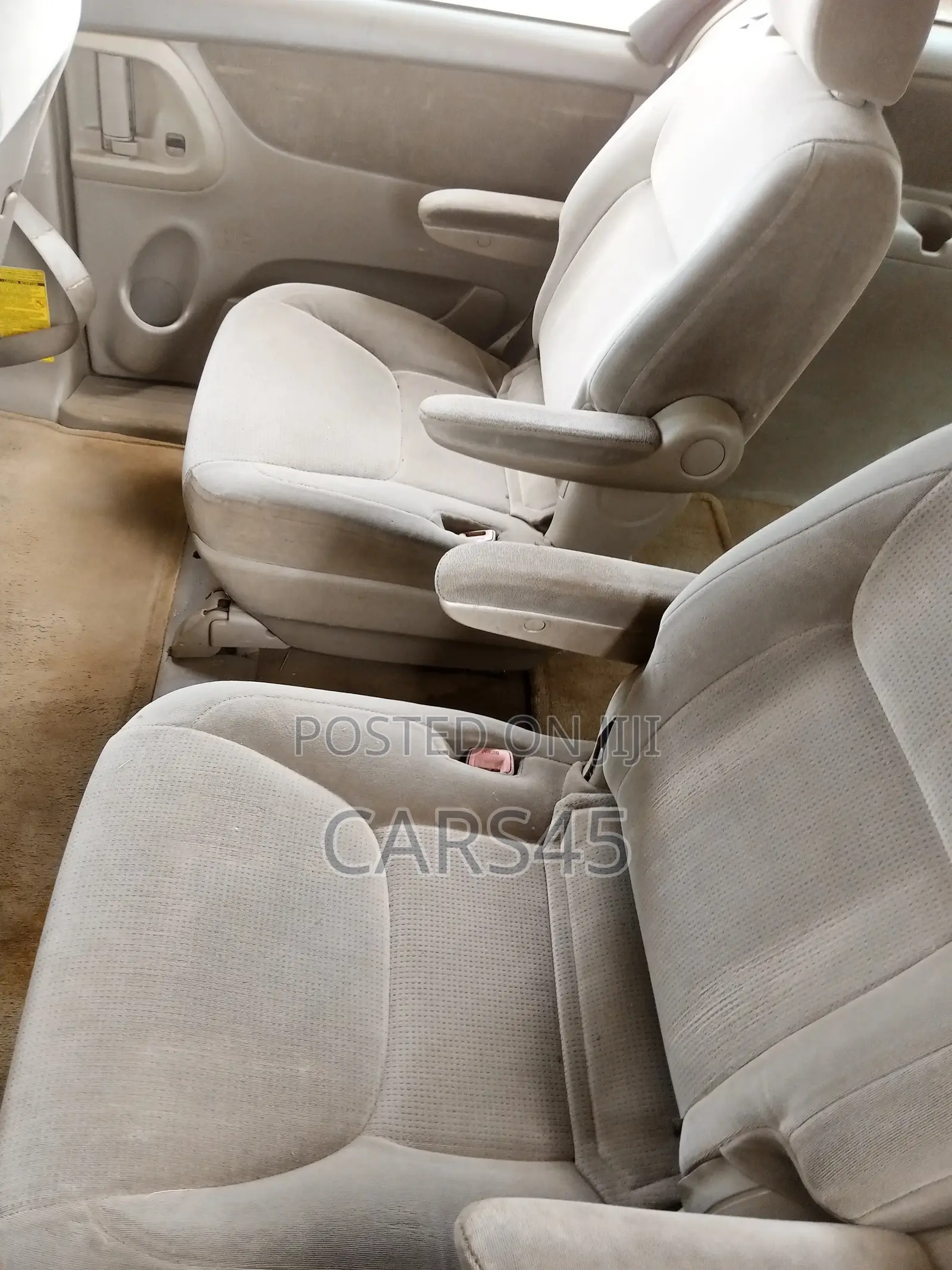 Toyota Sienna 2004 Gold