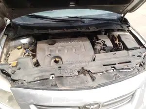 Toyota Corolla 2010 Silver