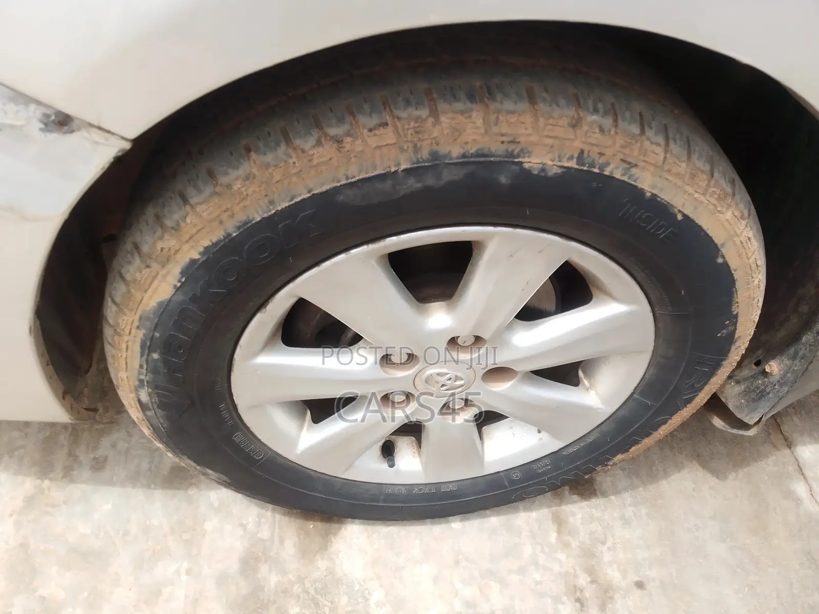 Toyota Corolla 2010 Silver