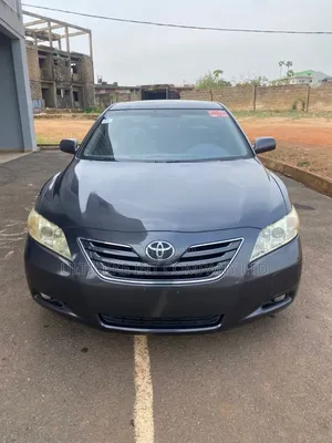 Toyota Camry XLE 4dr Sedan (2.4L 4cyl 5A) 2009 Gray