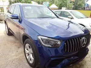 Mercedes-Benz GLC-Class 2017 Blue