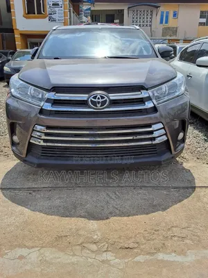 Toyota Highlander XLE 4dr SUV (3.5L 6cyl 6A) 2015 Gray