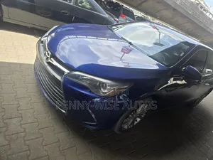 Toyota Camry SE Sport 4dr Sedan (2.5L 4cyl 6A) 2014 Blue