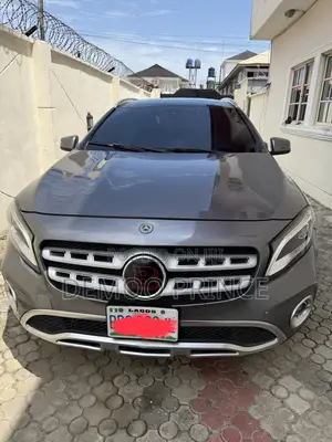 Mercedes-Benz GLA 250 2018 Gray