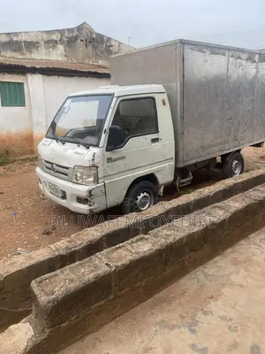 Foton View 2018 White