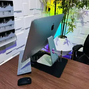 Desktop Computer Apple iMac 8GB Intel Core i5 SSD 1T