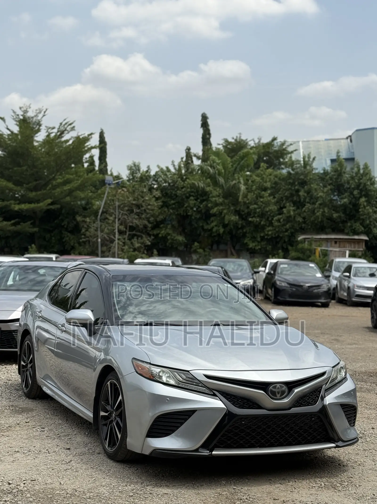 Toyota Camry 2018 Silver