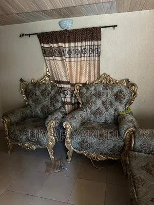 Royal Chair
