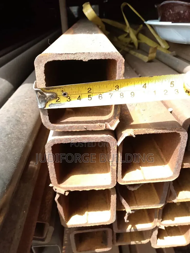 Thick Square Pipes