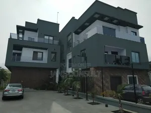 8bdrm Duplex in Ikeja Gra for sale