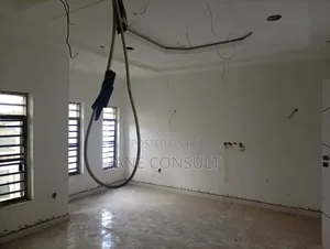 4bdrm Duplex in Royal Castle Estate, Cement for sale