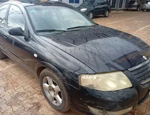 Nissan Sunny 2010 Black