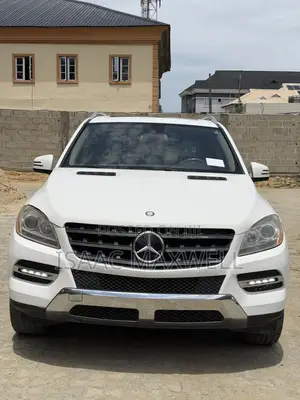 Mercedes-Benz M Class ML350 4dr SUV (3.5L 6cyl 7A) 2015 White