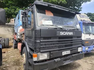 Foreign Used Scania 93m Truck With 4tons Hiab