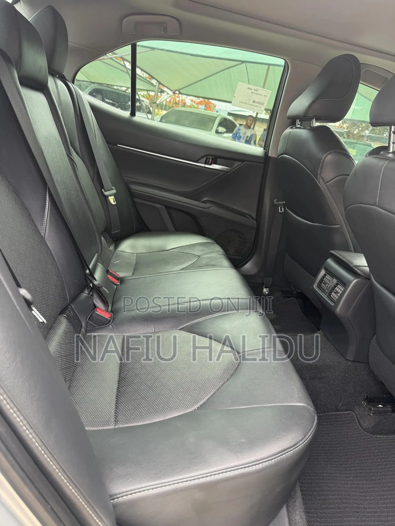 Toyota Camry 2018 Silver