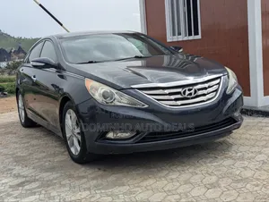 Hyundai Sonata Limited 2.0T Sedan (2.0L 4cyl 6A) 2012 Blue