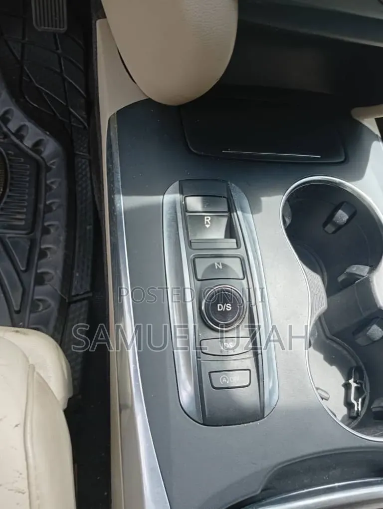 Acura MDX 2016