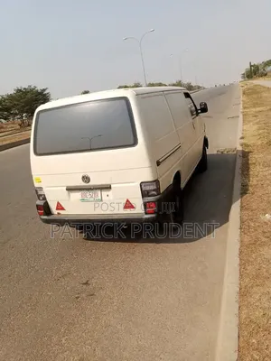 Volkswagen Transporter 2005 White