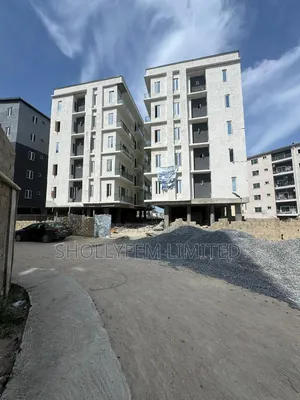 Furnished 2bdrm Apartment in Lekki Phase I for sale