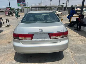 Honda Accord Automatic 2004 Silver