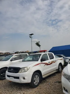 Toyota Hilux 2007 White
