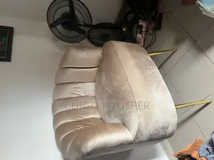 Single Chair