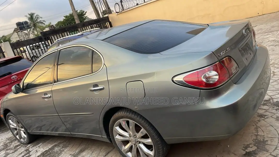 Lexus ES 350 2010 Gray