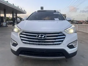 Hyundai Santa Fe Limited FWD 2016 White