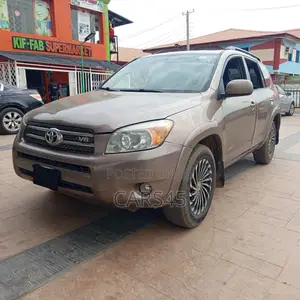Toyota RAV4 2007 Gold