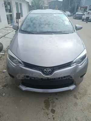 Toyota Corolla LE ECO Premium (1.8L 4cyl CVT) 2016 Gray