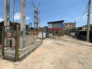 Furnished 10bdrm House in Lagos Ikorodu Road, Jumofak for sale