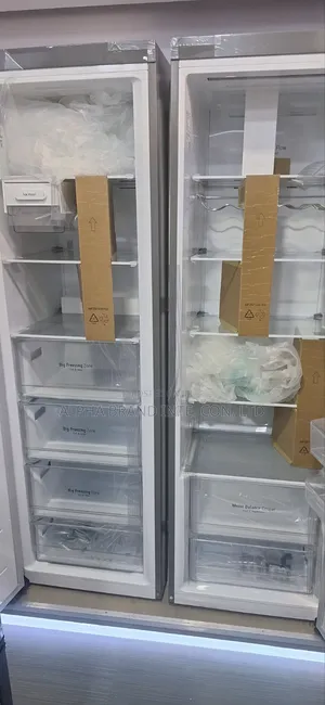 Lg Built in Fridge Freezer