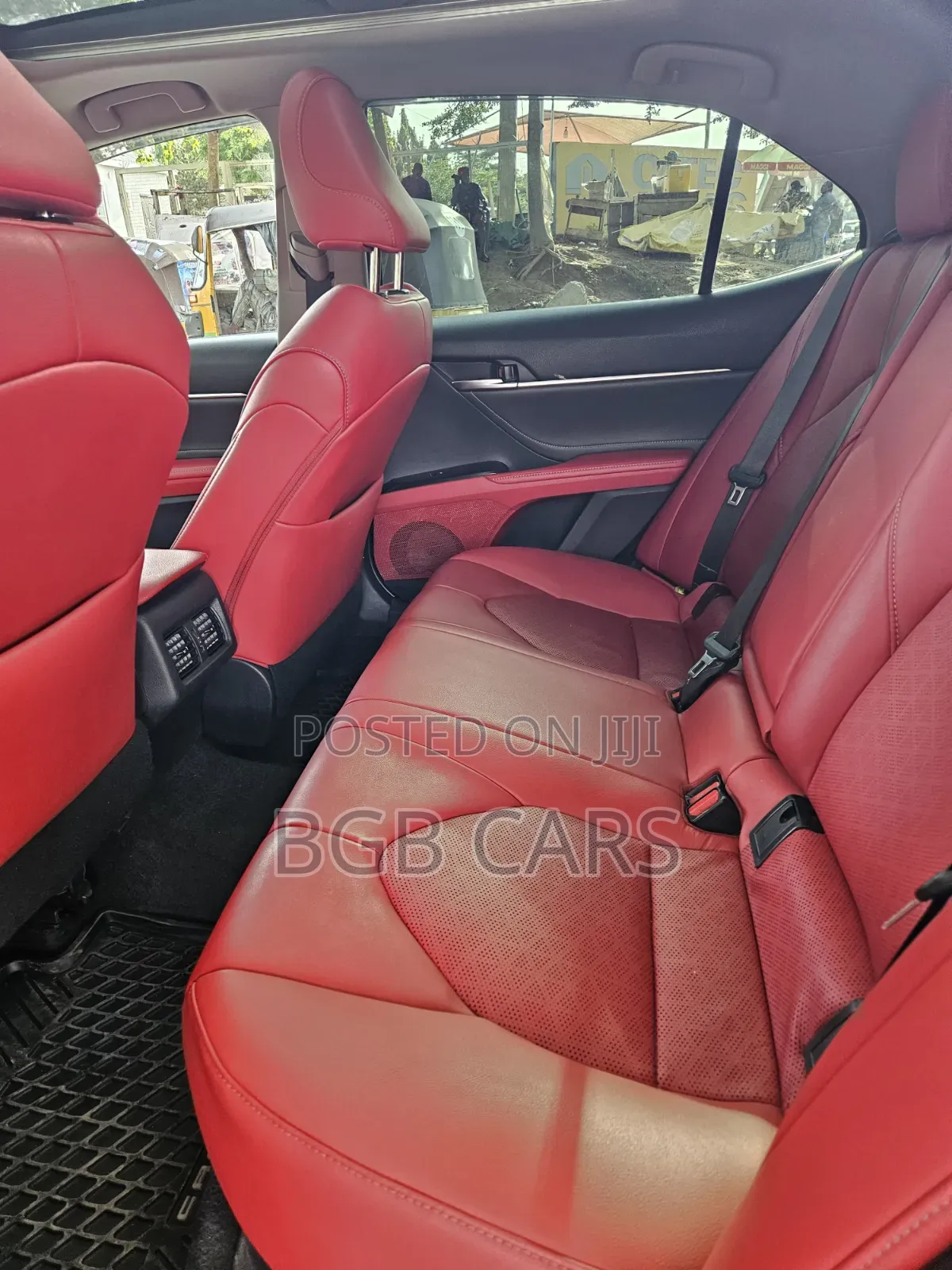 Toyota Camry 2018 White
