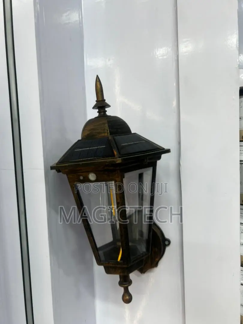 Suntrick Solar Fence Light