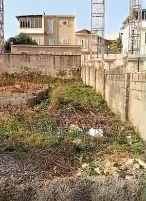 Estate Land in Guzape