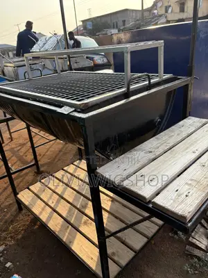Barbecue Charcoal Griller