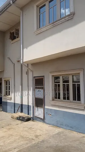 13bdrm Block of Flats in Ikorodu Garage for sale