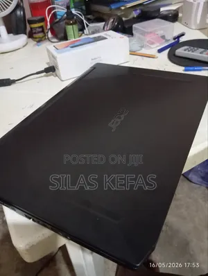 Laptop Acer Nitro 5 24GB AMD Ryzen 5 HDD+SSD 500GB