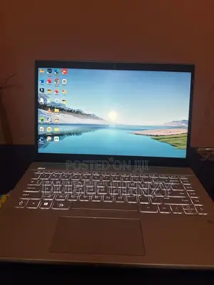 Laptop HP 14-ep0063 8GB Intel Core i5 HDD 1T
